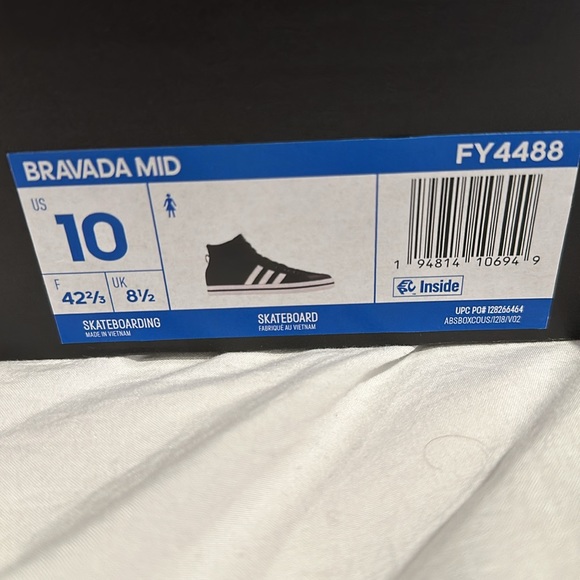 Adidas high tops. Bravada mid. Size 10. - Picture 4 of 4